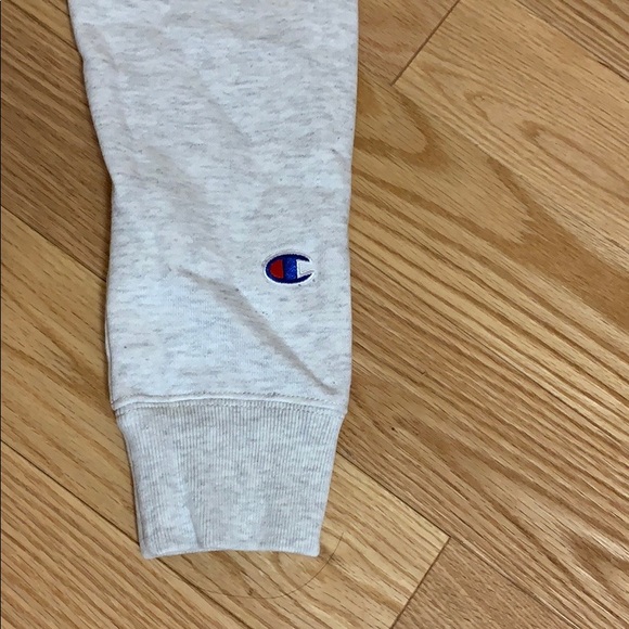 Champion Reverse Weave Sweatshirt - Picture 4 of 4